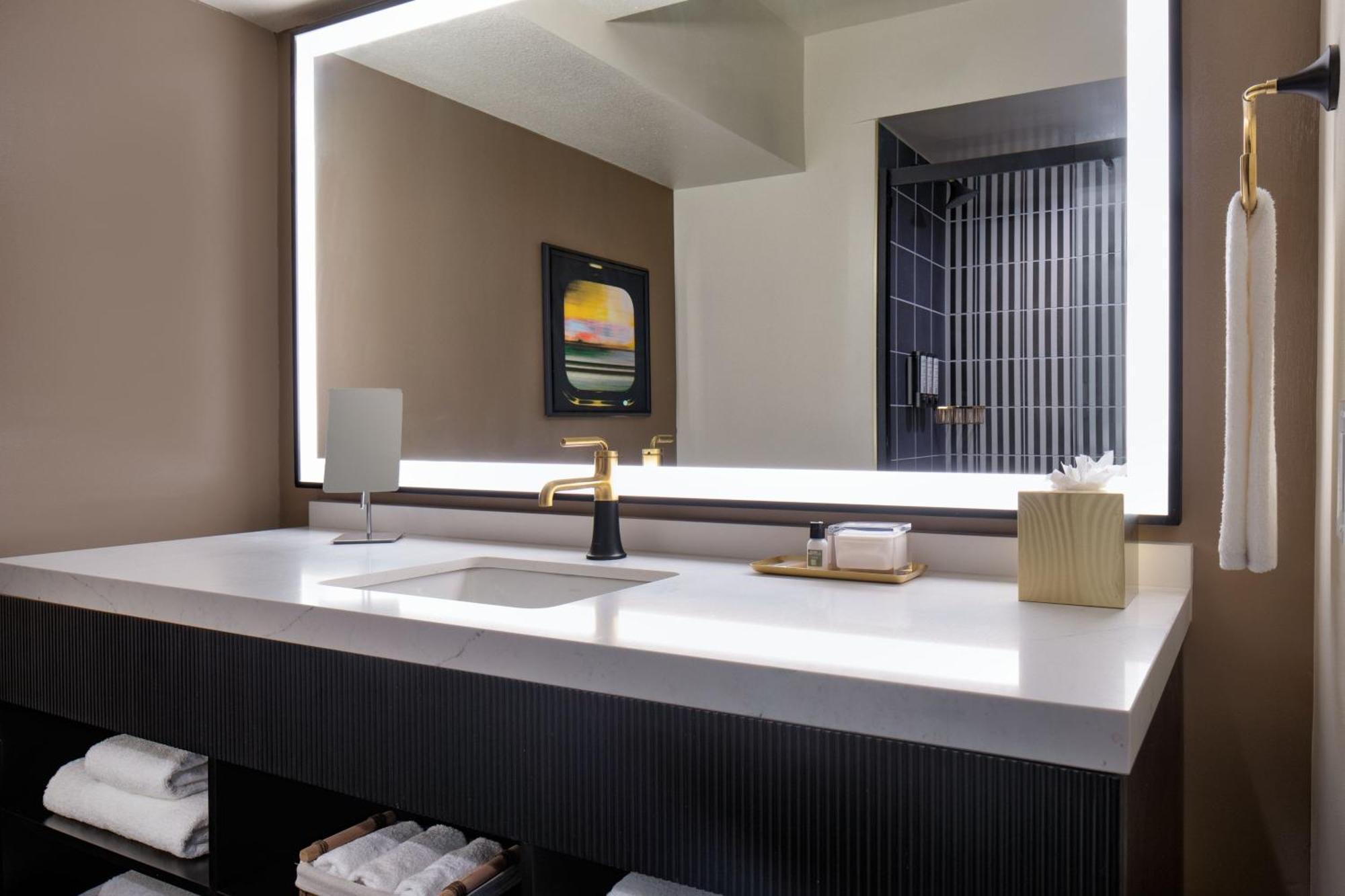 The Lasalle Hotel, Bryan College Station, A Tribute Portfolio Hotel Εξωτερικό φωτογραφία