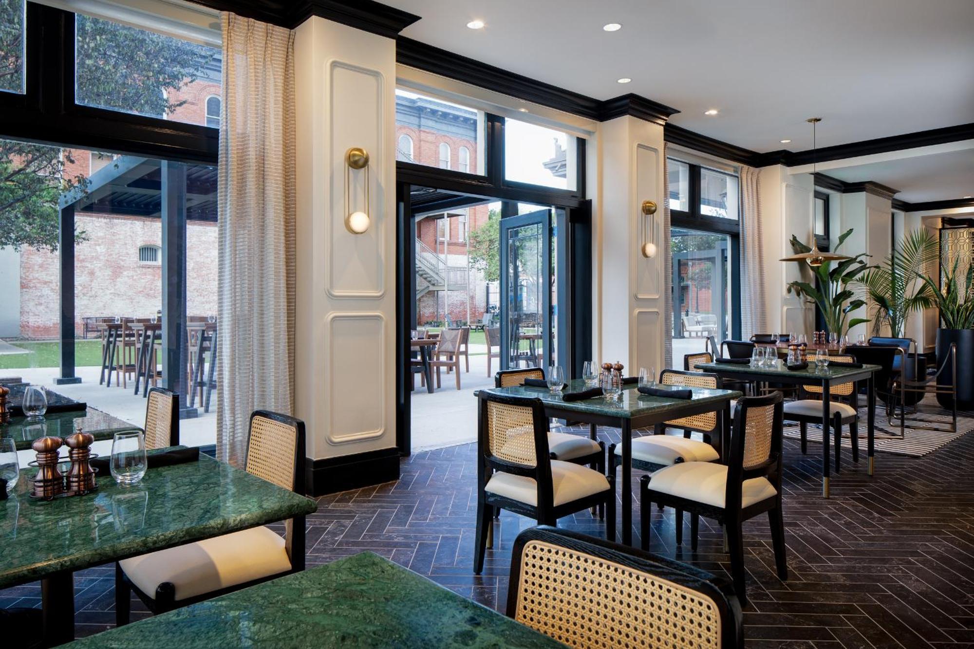 The Lasalle Hotel, Bryan College Station, A Tribute Portfolio Hotel Εξωτερικό φωτογραφία